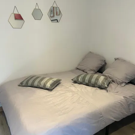 Appartement Avec Terrasse Vieux *